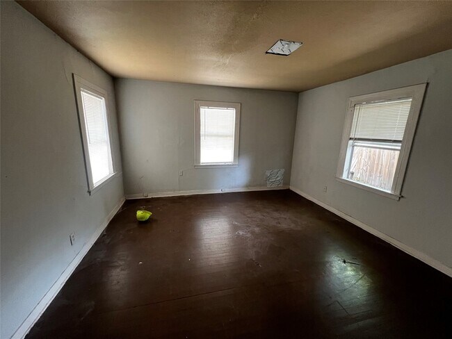 Foto del edificio - 5926 Southtown St