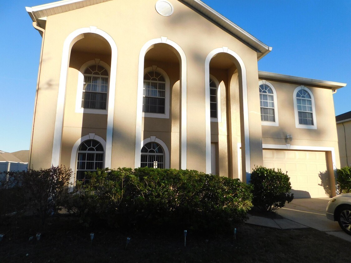 Foto principal - 669 Woodland Creek Blvd