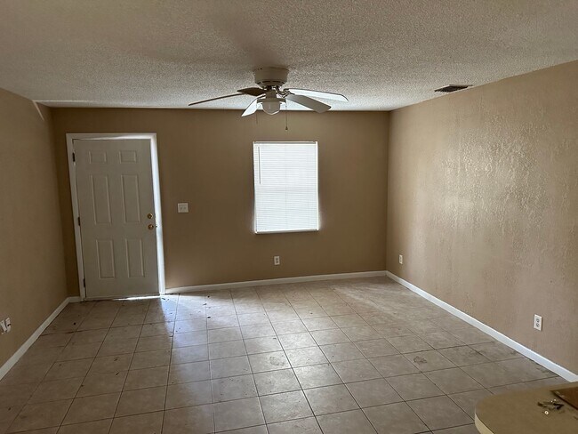 Foto del edificio - 4922 4th St