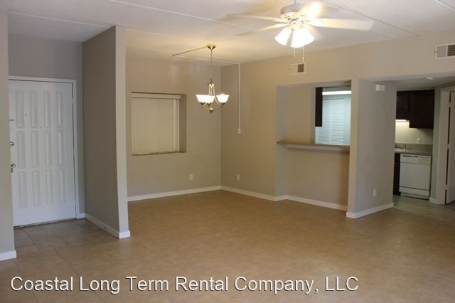 Building Photo - 10 S Forest Beach Dr