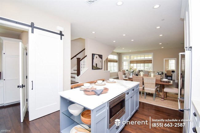 Building Photo - 4 br, 3.5 bath Townhome - 476 Sam Cava Lane -