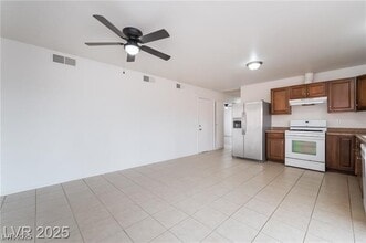 Building Photo - 7285 Bridgeview Ave