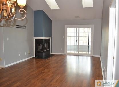 Foto del edificio - 2209 Candlelight Ct