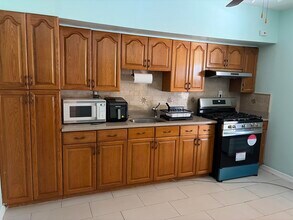 Building Photo - 360 Ege Ave