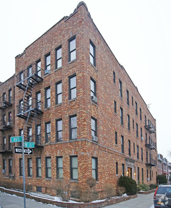 Foto principal - 1905 W 10th St