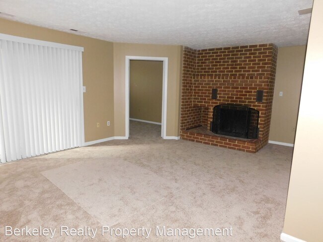 Building Photo - 3 br, 2 bath House - 4002 Governors Square #2