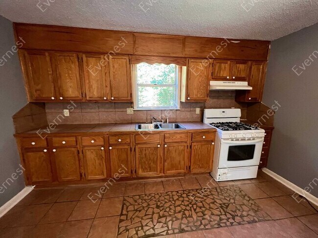 Foto del edificio - 4815 School St