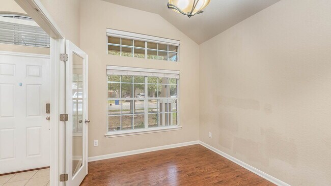 Foto del edificio - 209 Ranch House Rd