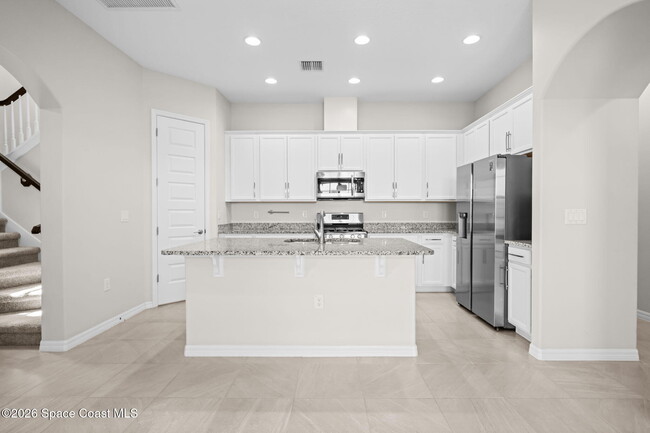 Building Photo - 8008 Gullen Dr