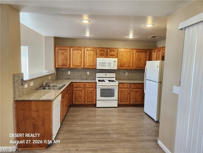 Building Photo - 1147 Claire Rose Ave