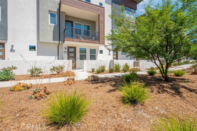 Building Photo - 27575 Blackbird Ct