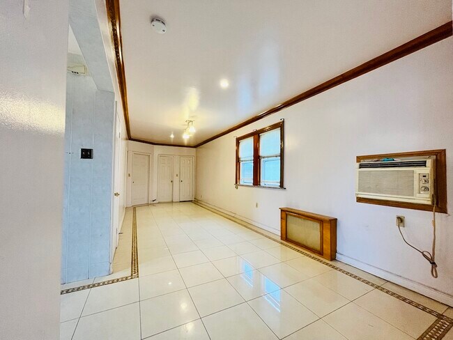 Foto del edificio - 1722 Avenue V