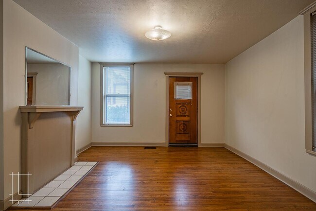 Foto del edificio - 96 Price Ave