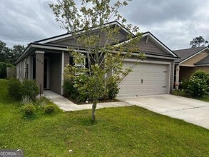 Building Photo - 209 Teakwood Dr