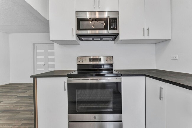 Photo - 1150 Euclid Ave Apartment