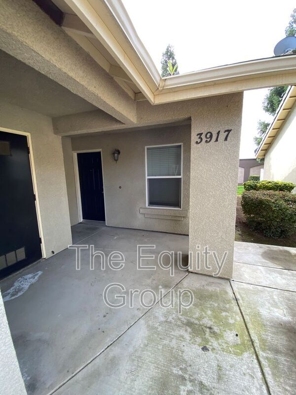 Primary Photo - 3917 W Cecil Ave