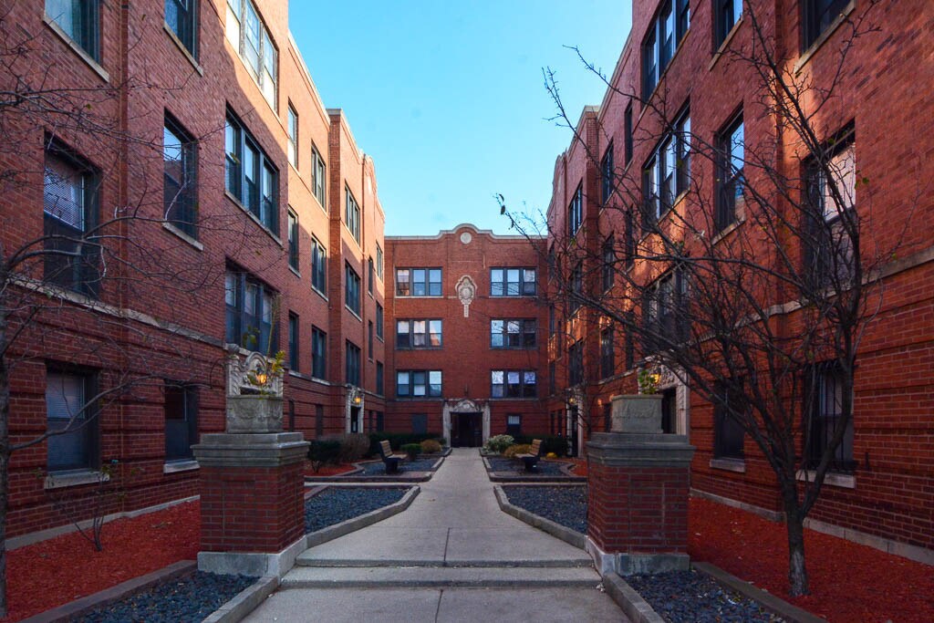 3525 S Racine Ave Unit W3, Chicago, IL 60609 Condo for Rent in