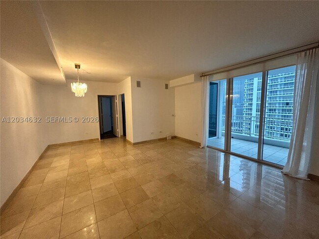 Building Photo - 801 Brickell Key Blvd