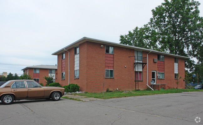 Foto del edificio - BrookDale Apartments