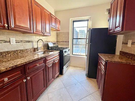 Building Photo - 1 bedroom in Bronx NY 10458