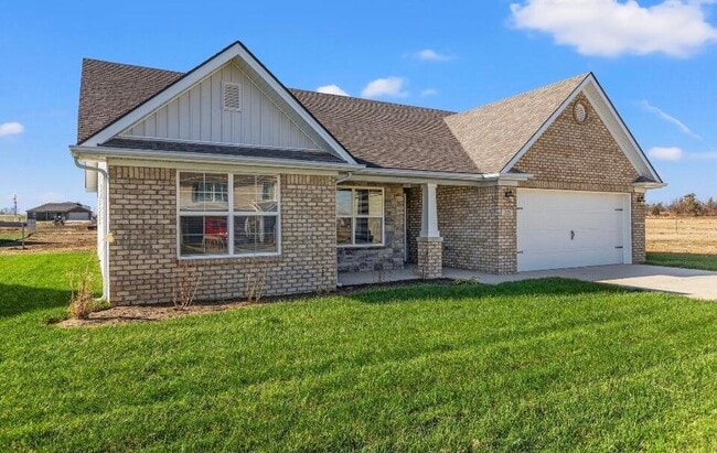 Building Photo - 112 Savannah Ln