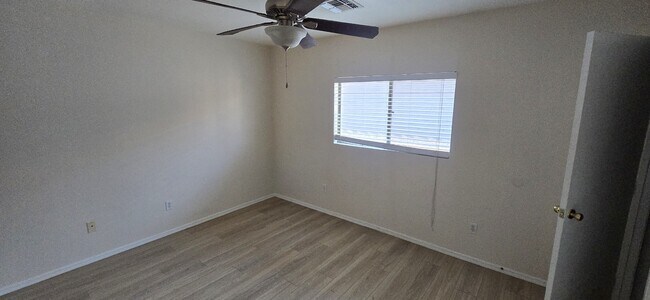 Foto del edificio - 3504 S Bowman Rd