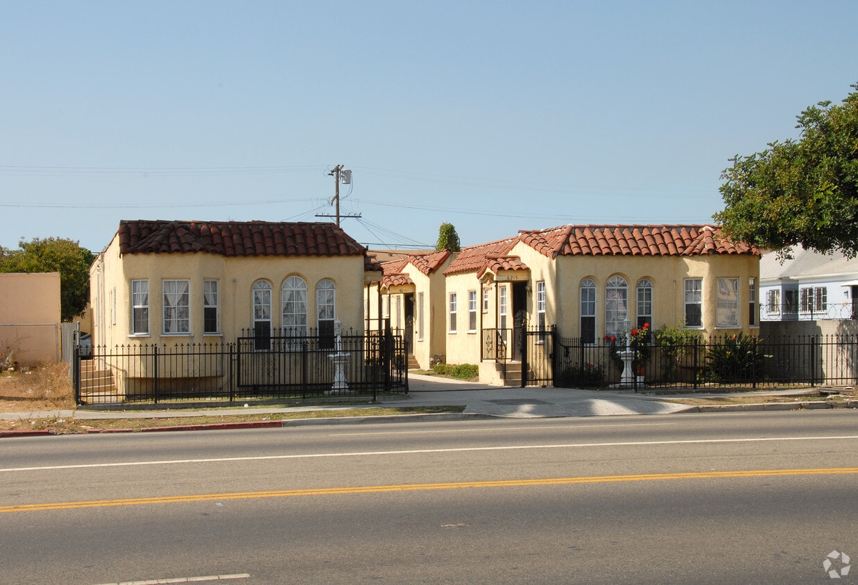 Primary Photo - 6215 Crenshaw Blvd