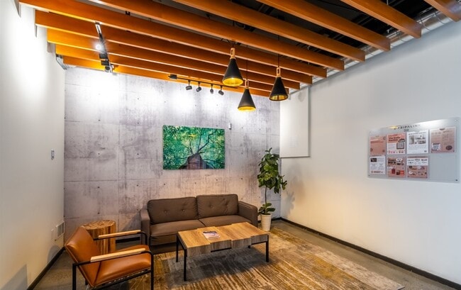 Building Photo - The Stax