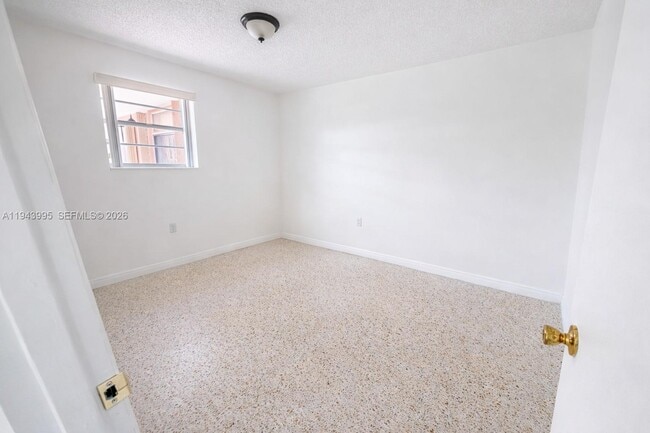 Foto del edificio - 11331 SW 7th Terrace