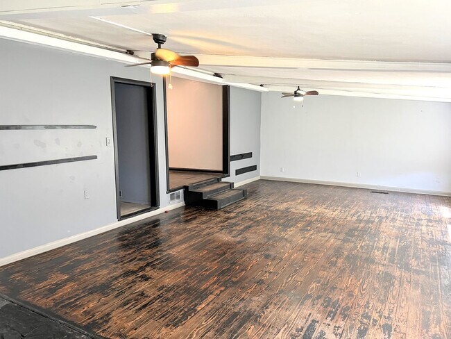 Foto del edificio - Ranch style 3 bedroom 2 bath home