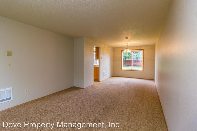 Building Photo - 3 br, 2.5 bath House - 1912 NE 84th Way