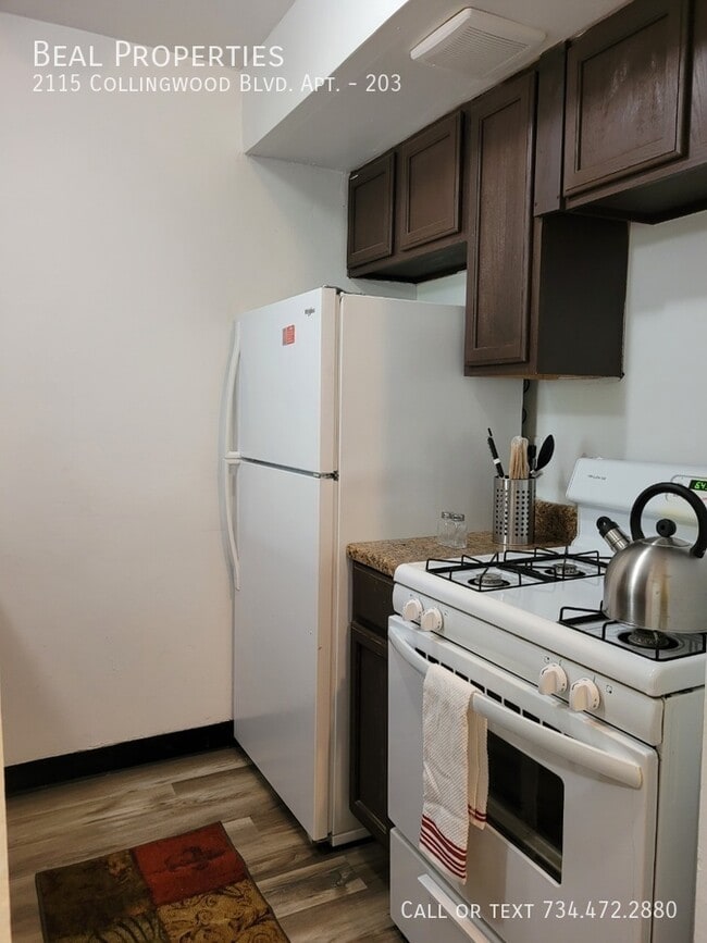 Building Photo - 2115 Collingwood Blvd