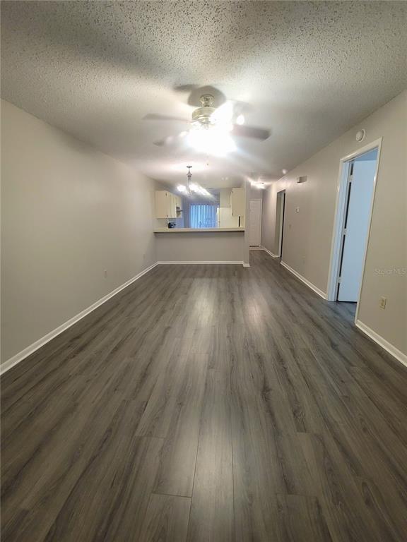 Foto del edificio - 410 Landing Blvd