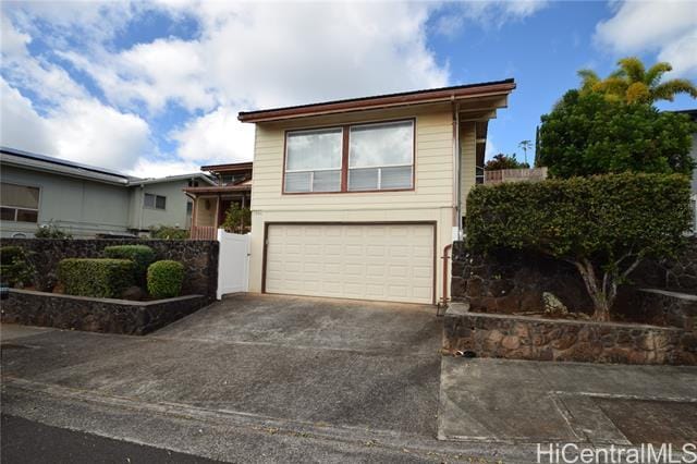 Primary Photo - 98-1946-1946 Hapaki St