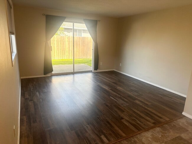 Foto del edificio - MCQ908