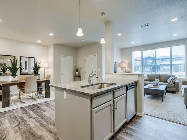 Foto del edificio - 2603 Thunderstreak Ln