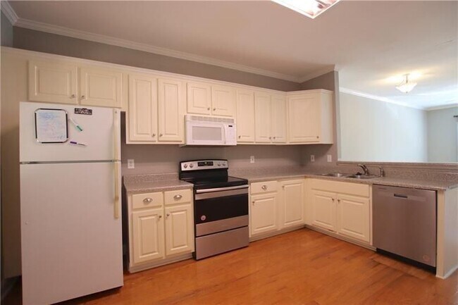 Foto del edificio - 460 S Barnett Shoals Rd