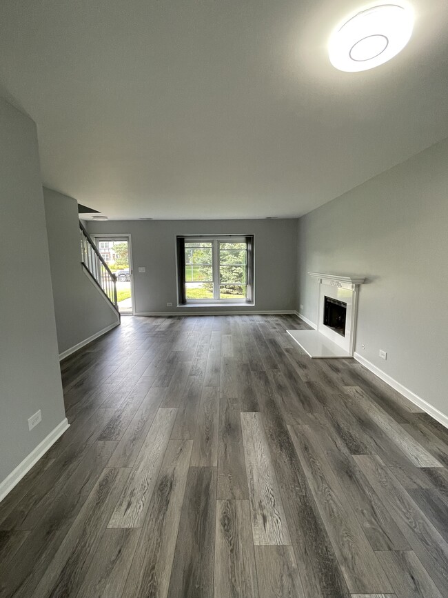 Family room - 1733 Pickwick Ln