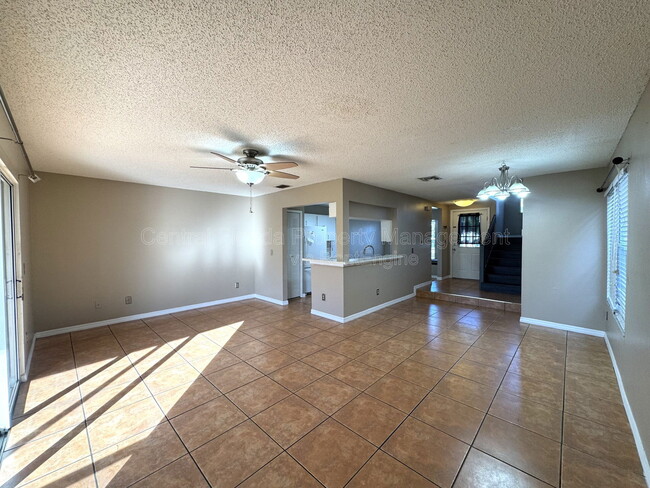 Building Photo - 2802 Curry Village Ln