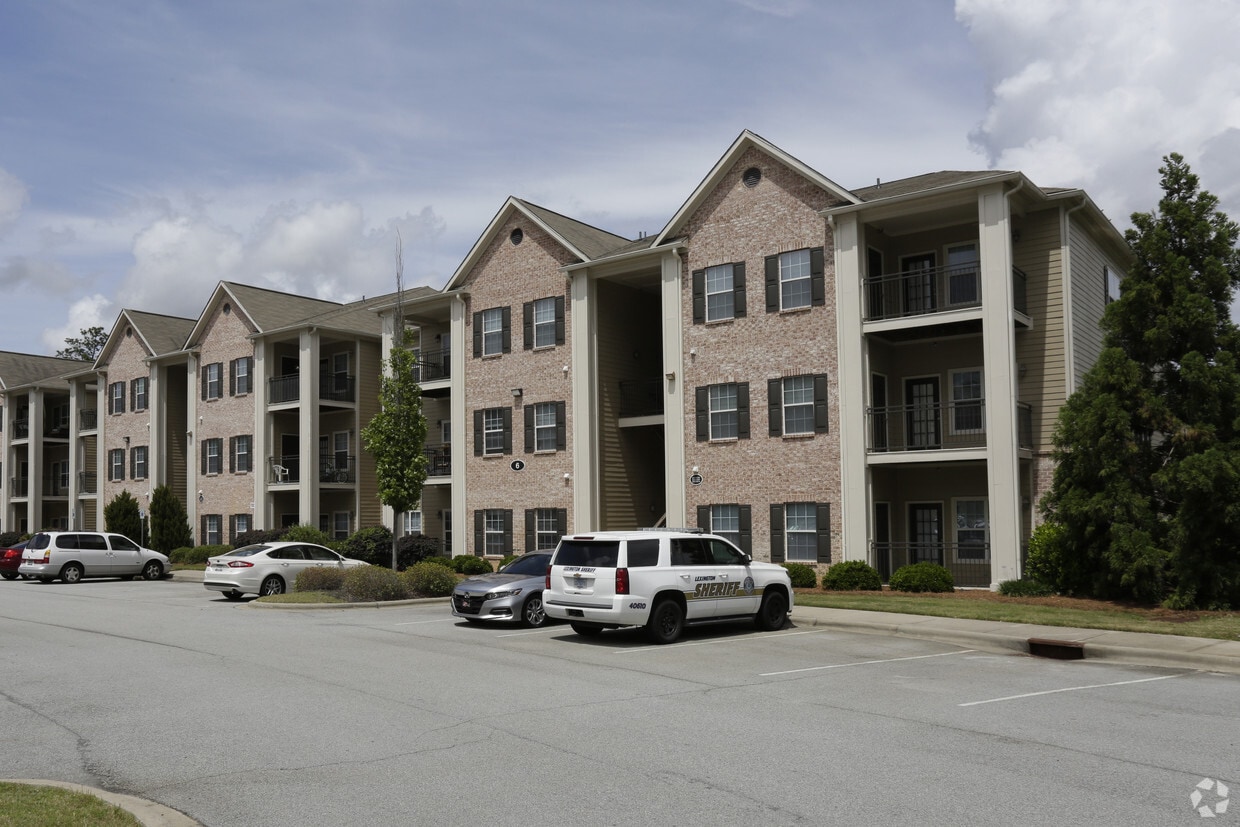 Primary Photo - Lauren Ridge Apartment Homes