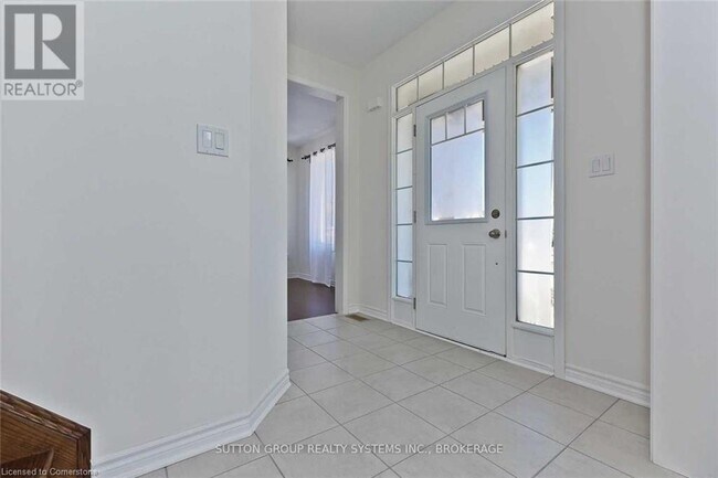 Building Photo - 387 Equestrian Way