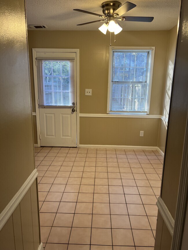 Foto del edificio - 8431 Moultrie Dr