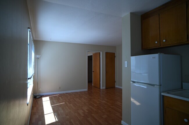 Sala de estar - 777 5th Ave