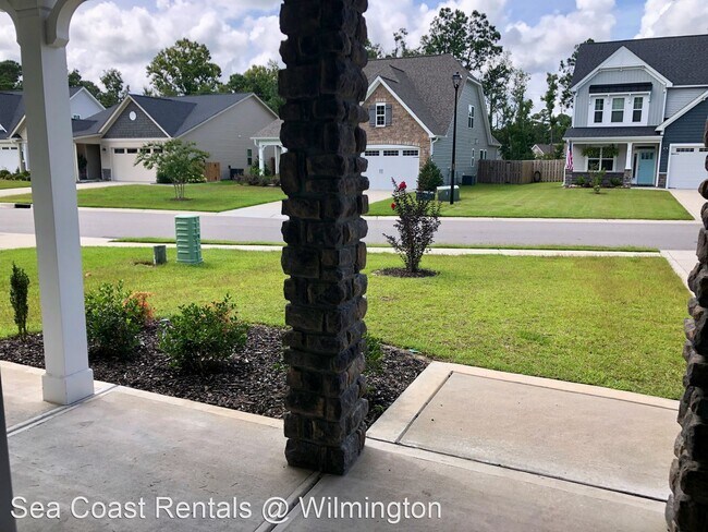 Building Photo - 3 br, 2.5 bath House - 428 Middle Grove Lane