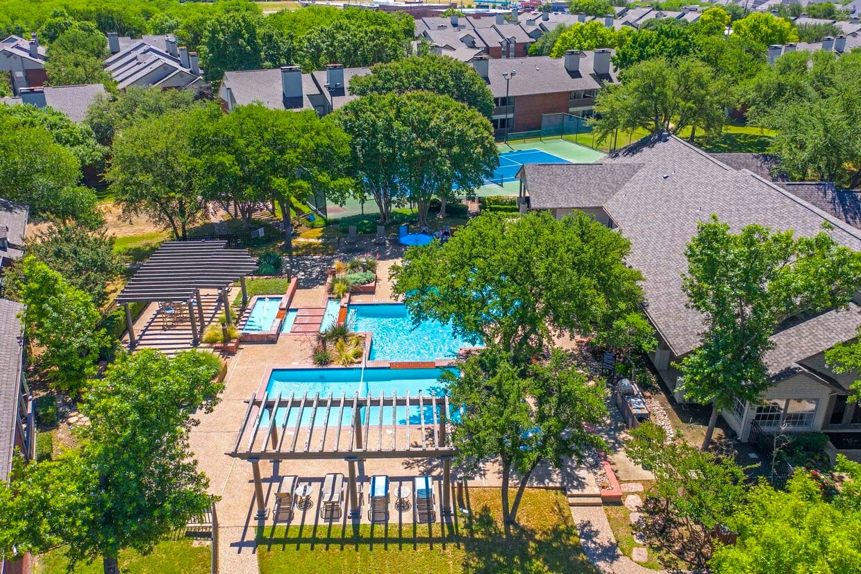 Bear Creek at Harwood Apartments Apartments in Euless, TX
