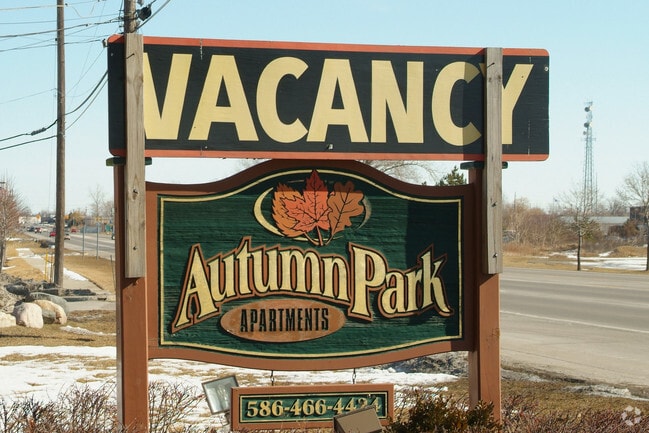 Building Photo - Autumn Park
