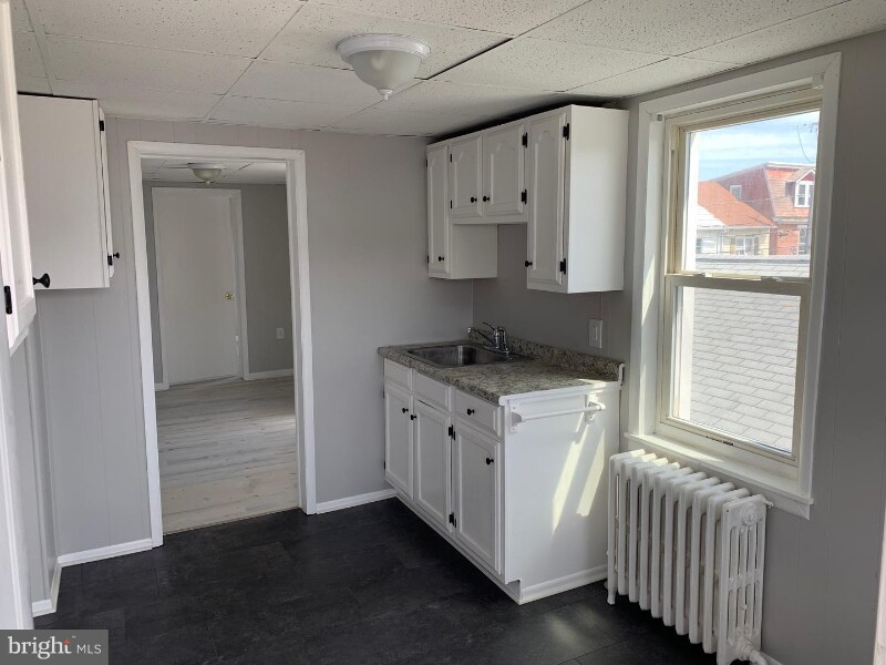 451 Lewis St Unit Fl 1, Minersville, PA 17954 Room for Rent in Minersville, PA