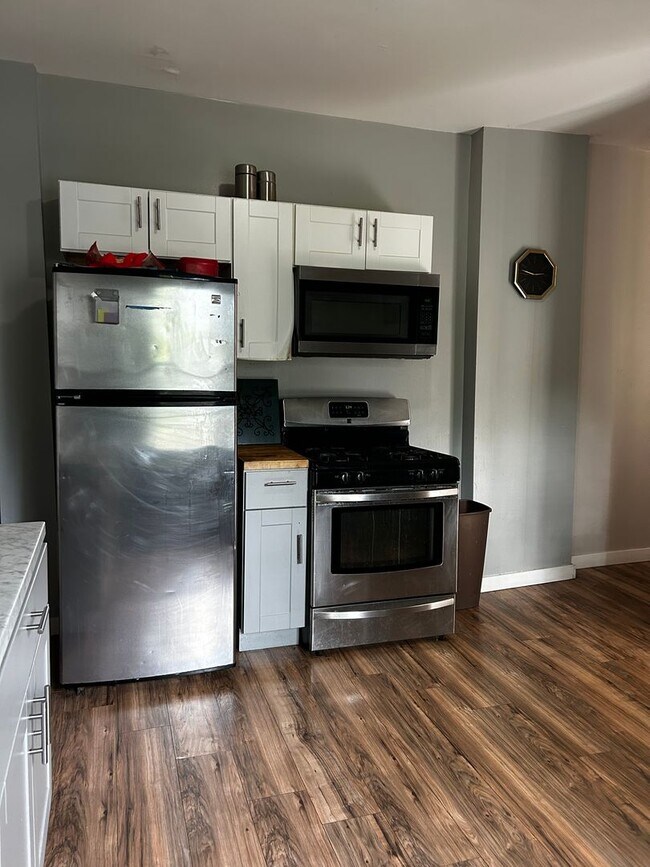 Foto del edificio - 1143-1145-1145 S Plymouth Ave