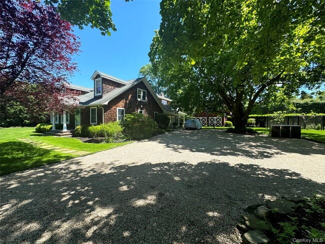 Building Photo - 198 S Country Rd