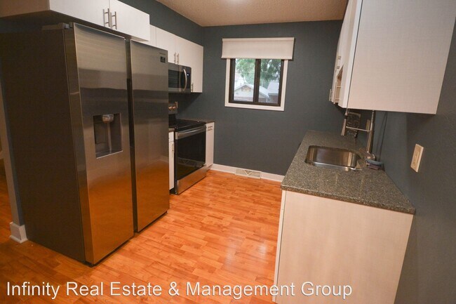 Foto del edificio - 3 br, 2 bath House - 1221 1st St SW #300